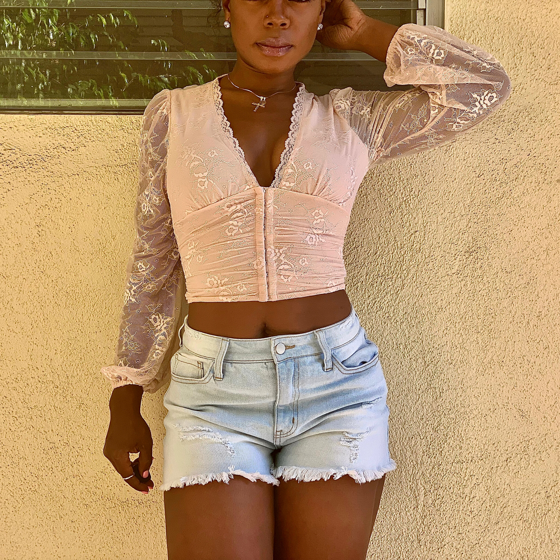 White lace crop top long sleeve outlet
